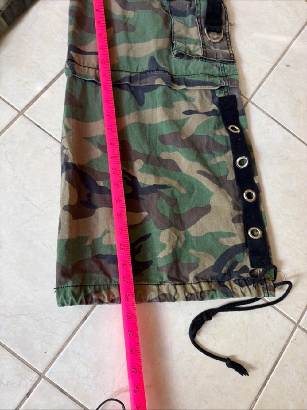 Tripp Nyc Camo Convertible Pants - Picture 9 of 16